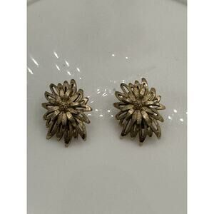 Monet Pad’d Gold Tone Clip On Earrings